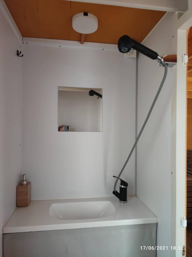 Sardinia Houseboat Ad *