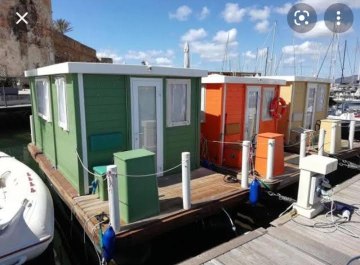 Sardinia Houseboat Ad * Alghero