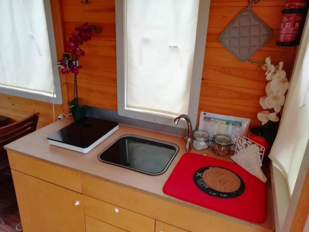Botel Sardinia Houseboat Ad Alghero